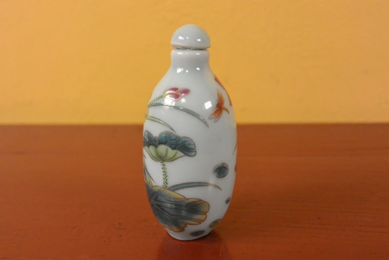 Chinese Porcelain Snuff Bottle Flower and Dragonfly 3 2