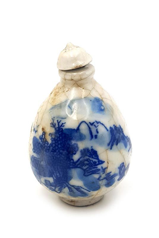 Chinese Porcelain Snuff Bottle - hand made painting - Old Style - Landscape 1