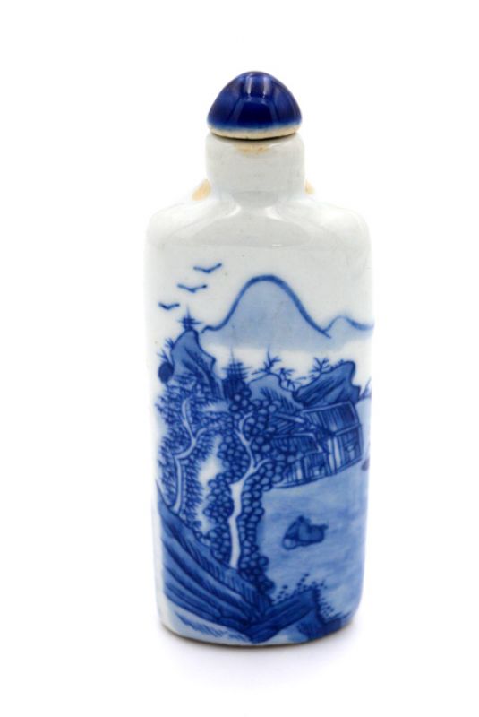 Chinese Porcelain Snuff Bottle - hand made painting - White and Blue - Landscape 3 1