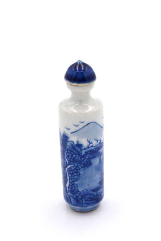 Chinese Porcelain Snuff Bottle - hand made painting - White and Blue - Landscape 7 2