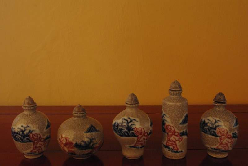 Chinese porcelain snuff bottle lot Shaolin monks 2