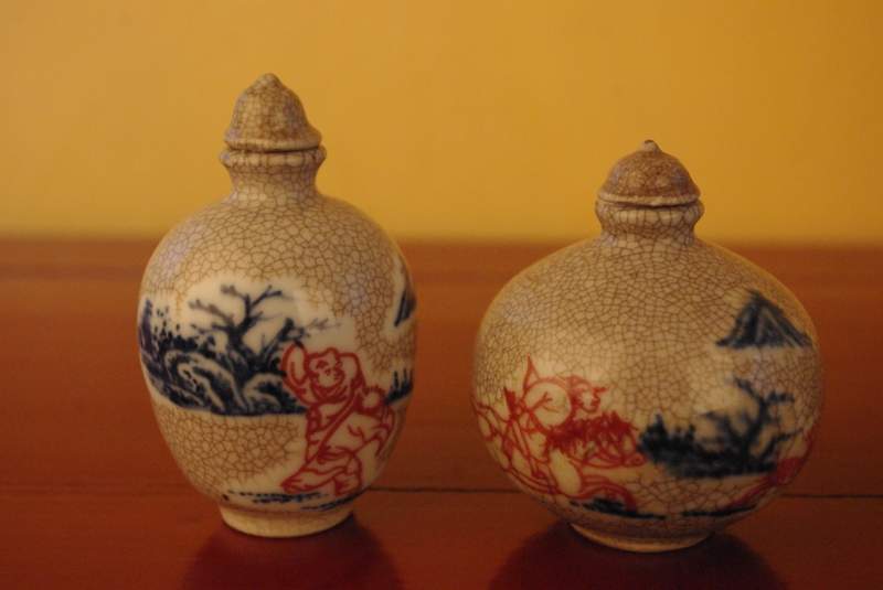 Chinese porcelain snuff bottle lot Shaolin monks 3
