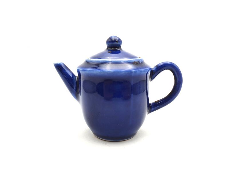 Chinese Porcelain Teapot 2