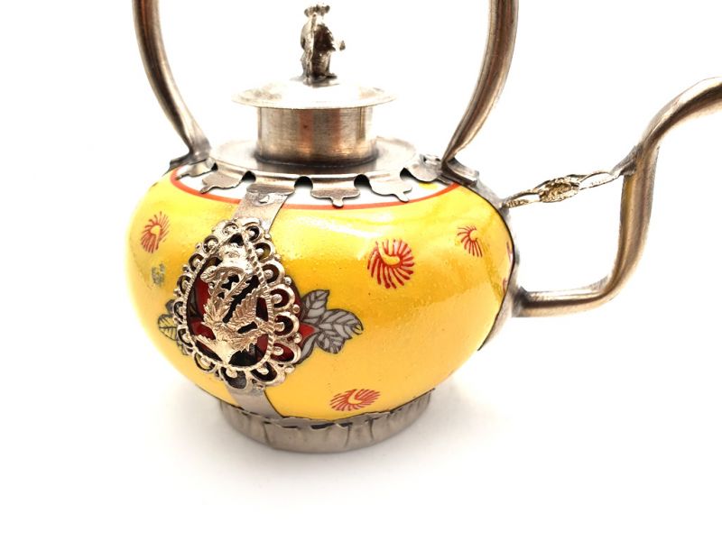 Chinese Porcelain Teapot Yellow 2