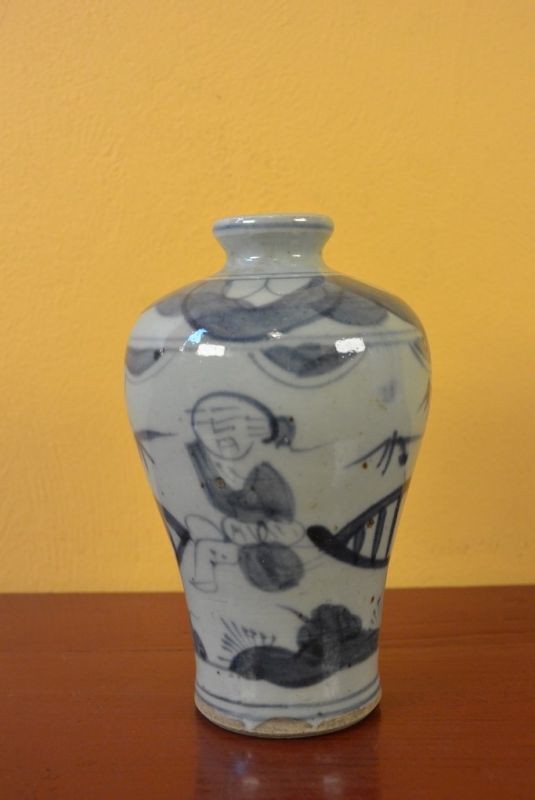 Chinese porcelain Vase 2