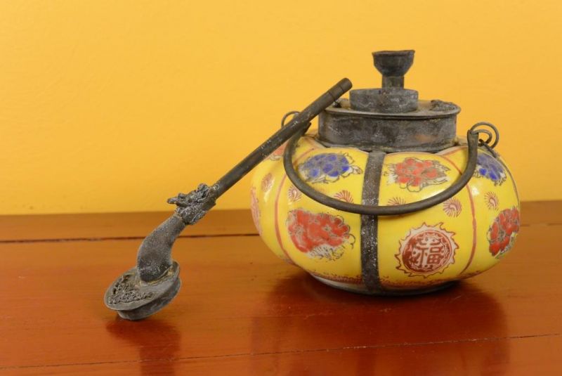 Chinese Porcelain Water Pipe - Yellow 2 3