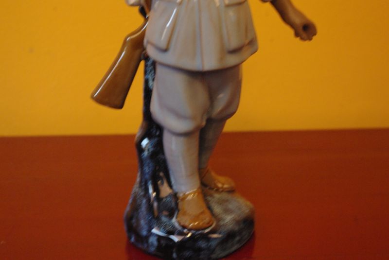 Chinese soldier bisque pottery statue 3
