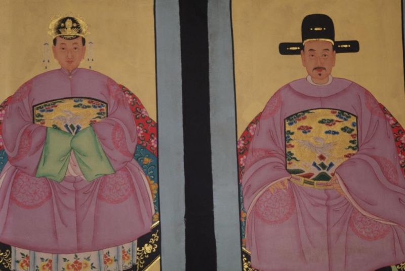 Chinesische Ahnenportraits Qing Dynastie Rosa 2