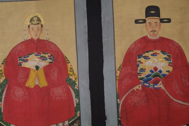 Chinesische Ahnenportraits Qing Dynastie Rot 2