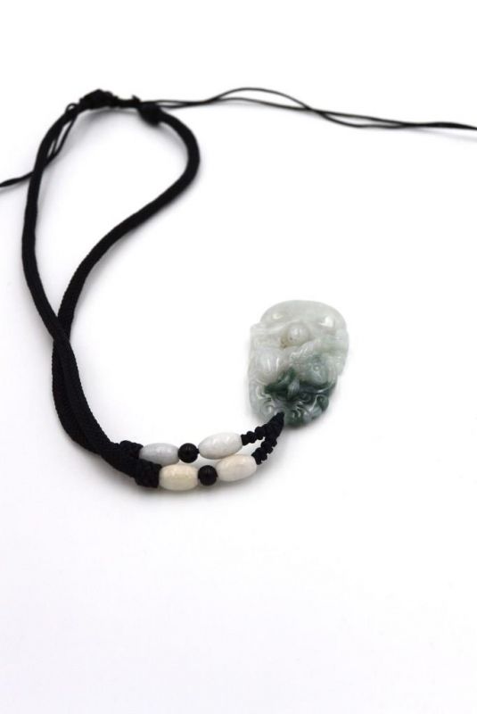 Chinesische Astrologie Jade Anhänger - Weiß - Grün Spot - Hase 4