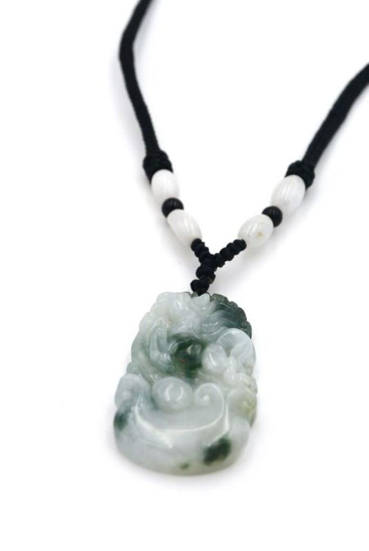 Chinesische Astrologie Jade Anhänger - Weiß - Grün Spot - Pferd 2