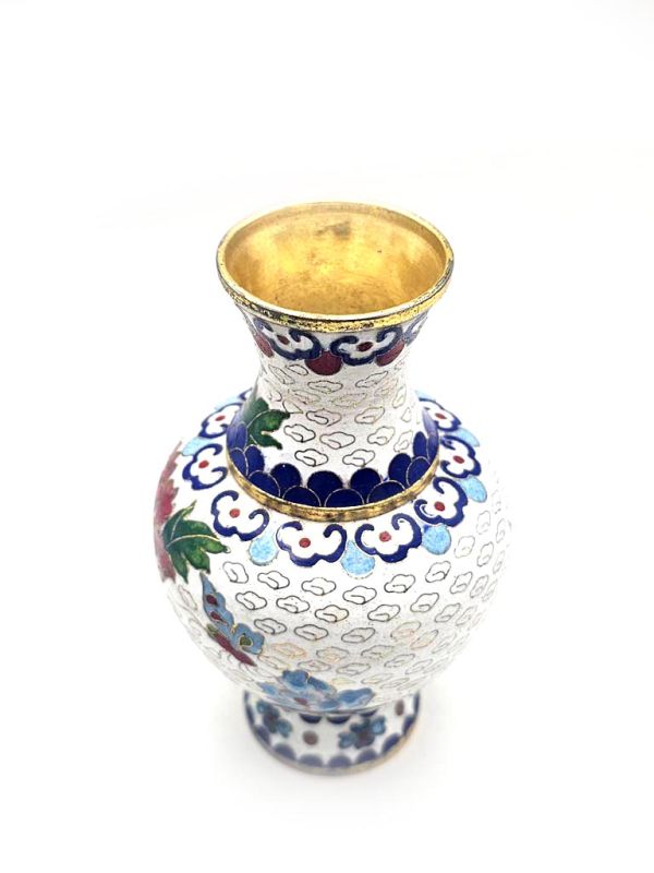 Bilder überfliegen für die vergrößerung Chinesische Cloisonné-Vasen: Handwerkskunst und Tradition - Weiß / Blumen 3