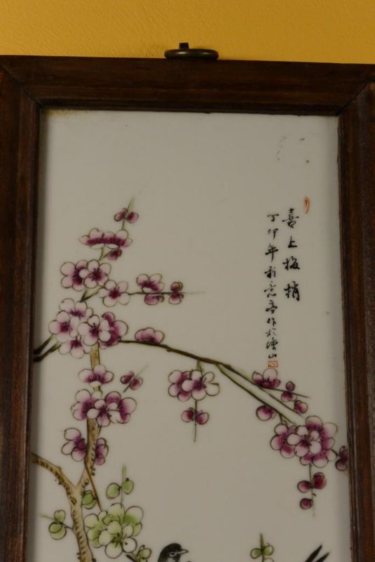 Chinesische Holzplatte und Porzellan - Vögel auf Kirschbaum 3 2