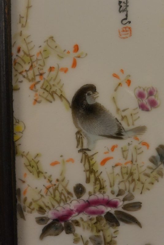 Chinesische Holzplatte und Porzellan Vogel 4