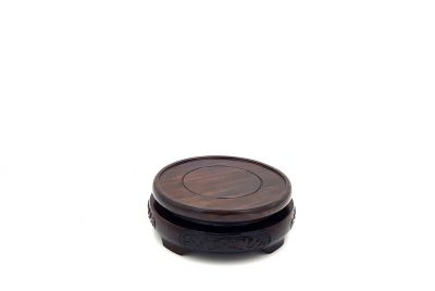 Chinesische Rundholzstütze graviert 8,5cm