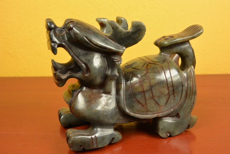 Chinesische Jade Pixiu Dunkelgrün schwarz 4