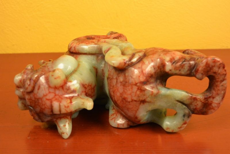 Chinesische Jade Pixiu Rot und Grün 5