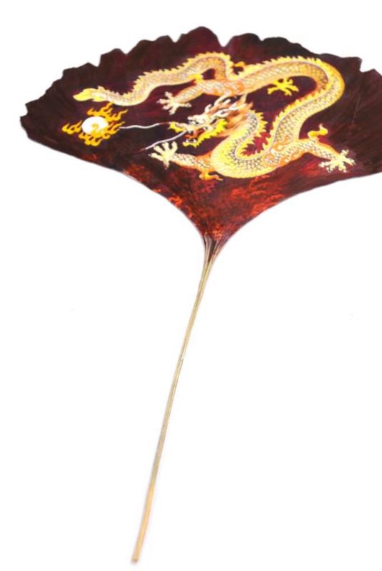 Chinesische Malerei am Baumblatt - Drachen 2