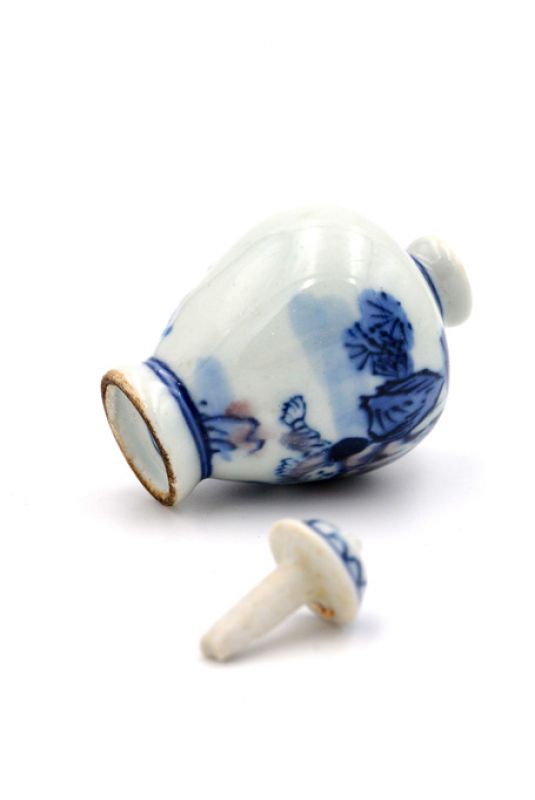 Chinesische Porzellan Schnupftabakflasche - Der Mann und der Tiger 4
