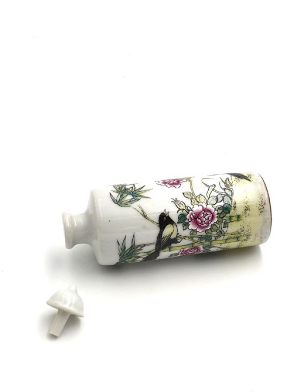 Chinesische Porzellan Schnupftabakflasche - Der Vogel und der Bambus 4