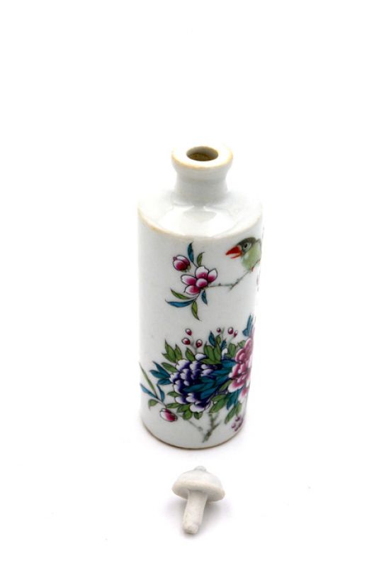 Chinesische Porzellan Schnupftabakflasche - Die Papageien 4