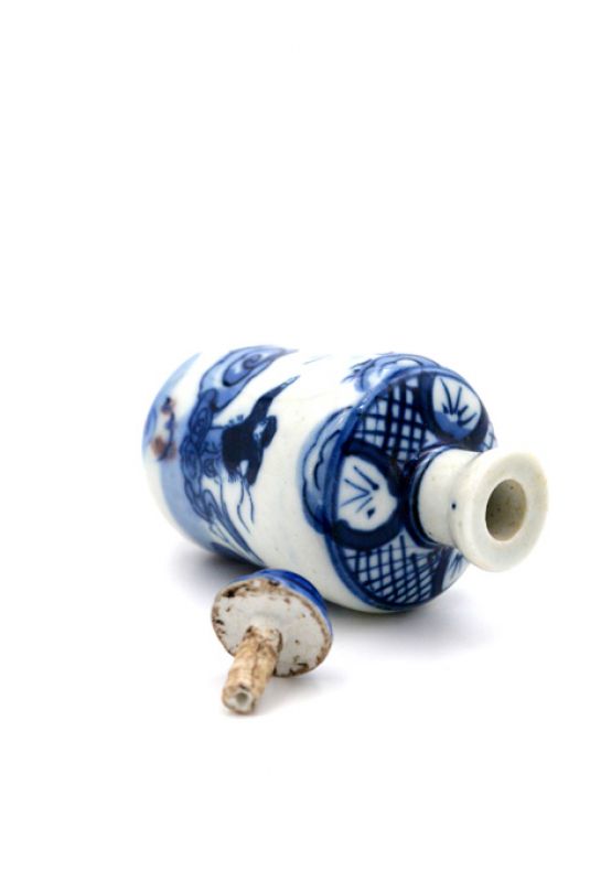 Chinesische Porzellan Schnupftabakflasche - Die Reiter 3 4