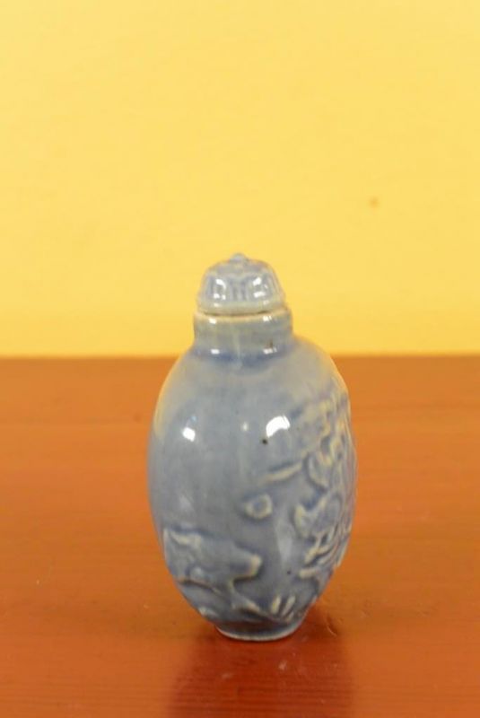 Chinesische Porzellan Schnupftabakflasche Hellblau 2