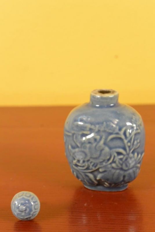 Chinesische Porzellan Schnupftabakflasche Hellblau 5
