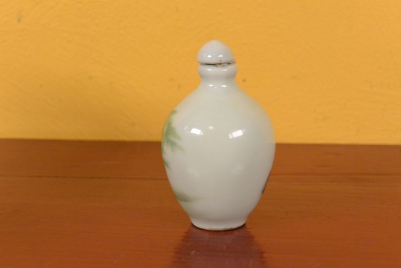 Chinesische Porzellan Schnupftabakflasche Hofdame 4 3