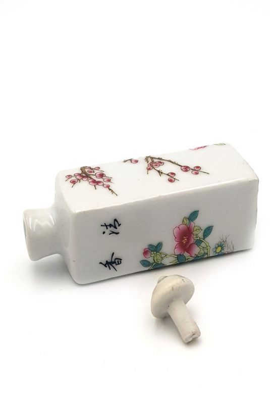 Chinesische Porzellan Schnupftabakflasche - Kranich 3