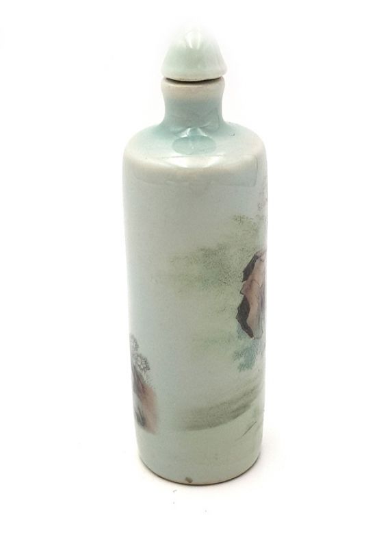 Chinesische Porzellan Schnupftabakflasche - Kurtisane 2
