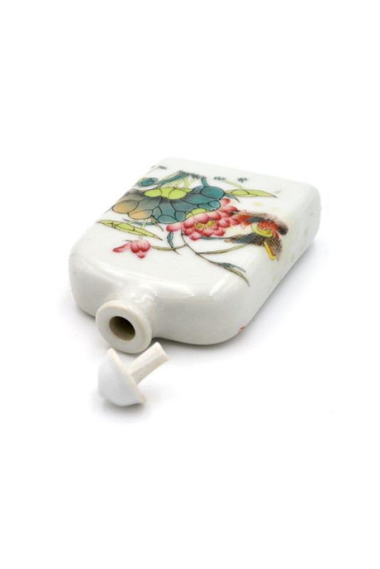 Chinesische Porzellan Schnupftabakflasche - Lotus 4