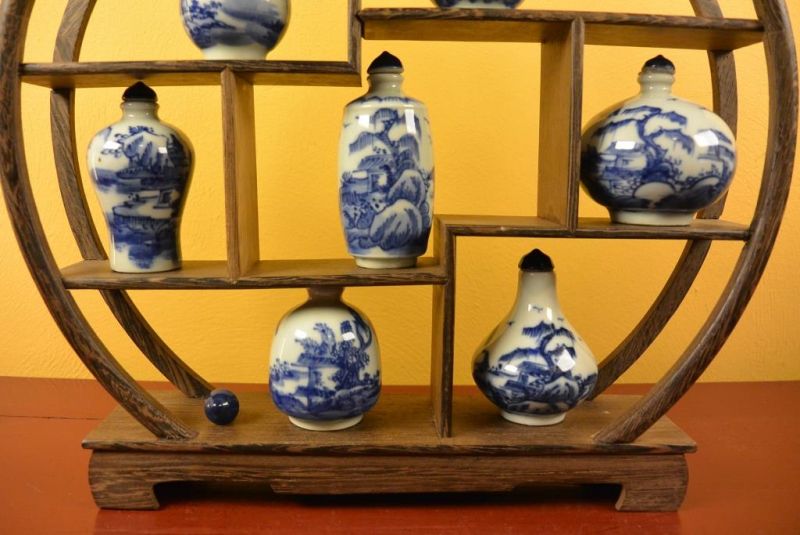 Chinesische Regal + Schnupftabakflasche - Blau und Weiß 4
