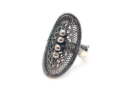 Chinesische Ring der Miao Oval