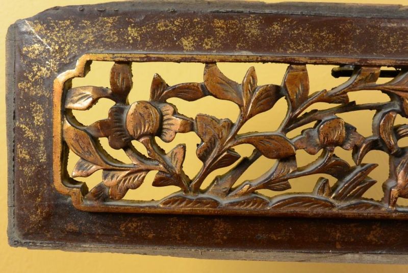 Chinesische Schnitzereien Qing-Dynastie Bordeauxrot und Gold 3 2
