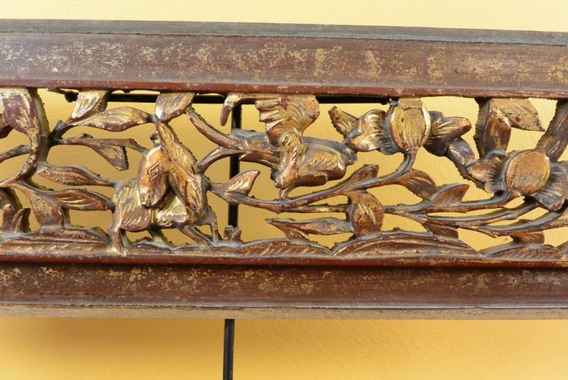Chinesische Schnitzereien Qing-Dynastie Bordeauxrot und Gold 6 3
