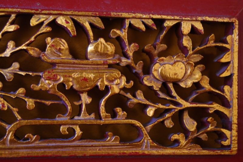 Chinesische Schnitzereien Rot und Gold 2 3