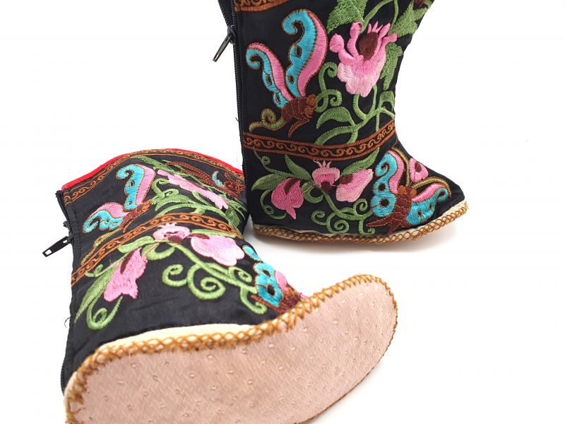 Chinesische Stickerei - Miao Babyschuhe - Stiefelette - Schwarz, mehrfarbig 4