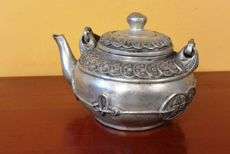 Chinesische Teekanne Münzen 5