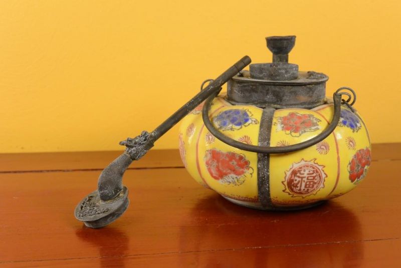 Chinesische Wasserleitung in Porzellan - Gelb 2 3