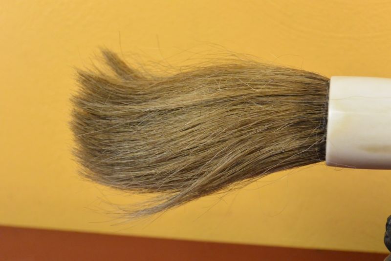 Chinesischer Pinsel Porzellan Rot und Weiss 2