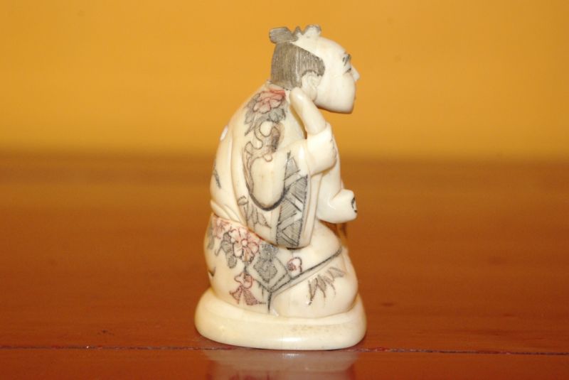 Chinesisches Netsuke aus Knochen - Kleiner Mönch 5