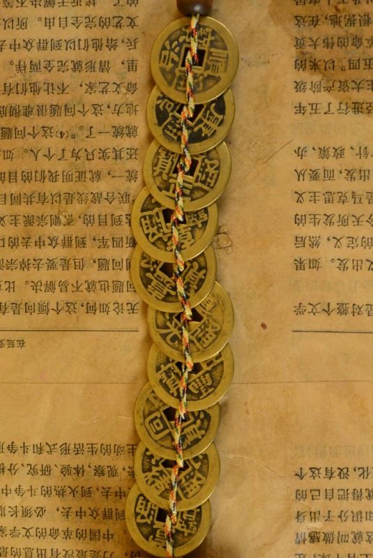 Colgante Feng Shui 10 monedas y wulou 3