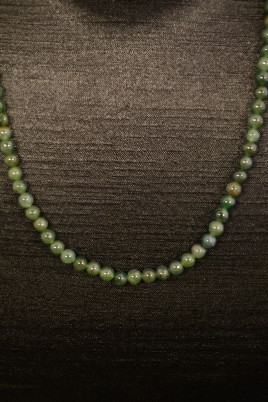 Collar de Jade 100 Perlas de Jade Verde Oscuro 4