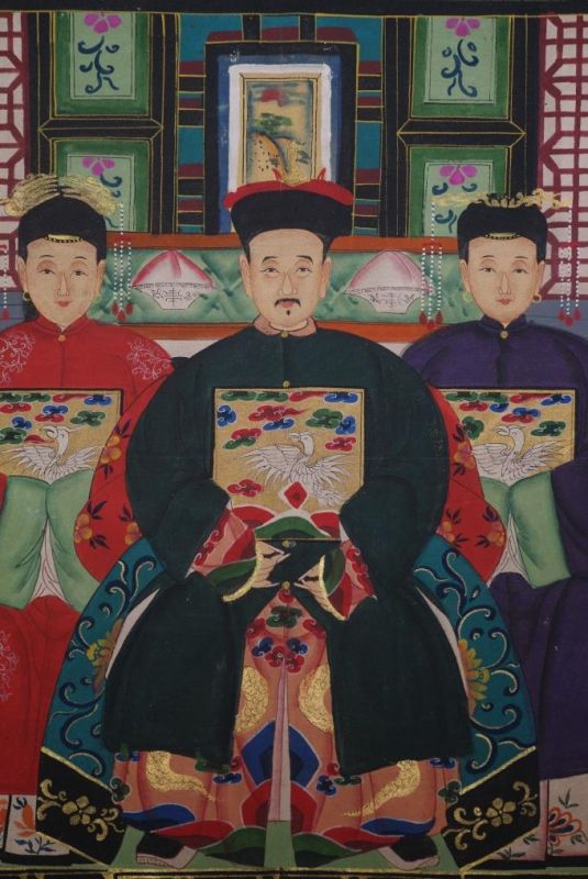 Dignitaries family from China 3 people Qing Dynasty 2