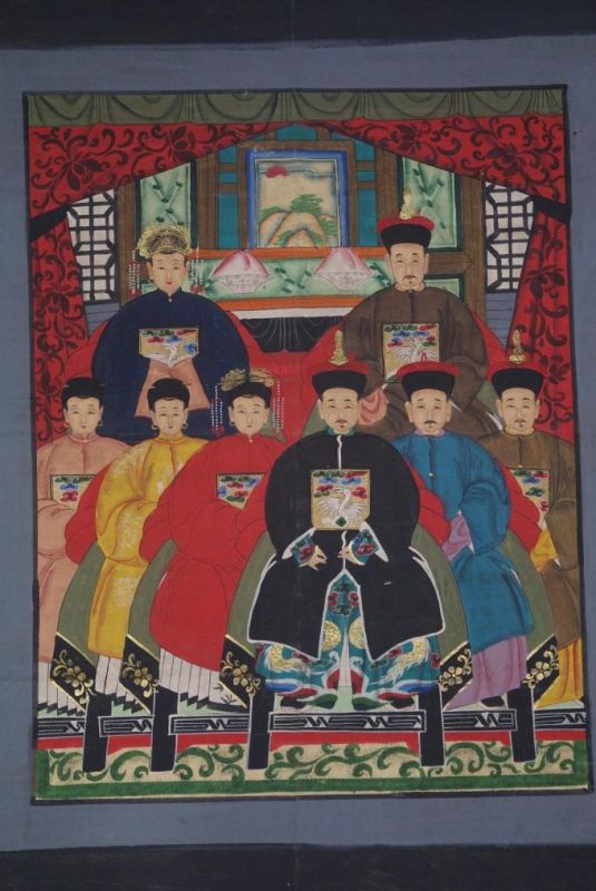 Dignitaries family from China 8 people Qing Dynasty 1