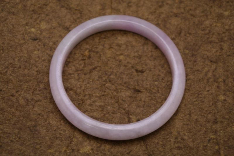 Dünnen Jade Armreif weiss 3