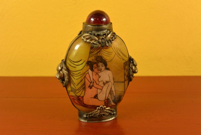 Erotica Chinese Glass Snuff Bottle Kamasutra 5 3
