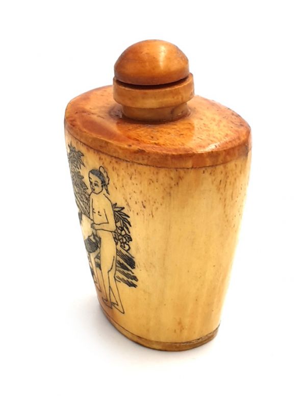 Erotische Schnupftabakflasche aus Knochen - Kamasutra 2 3