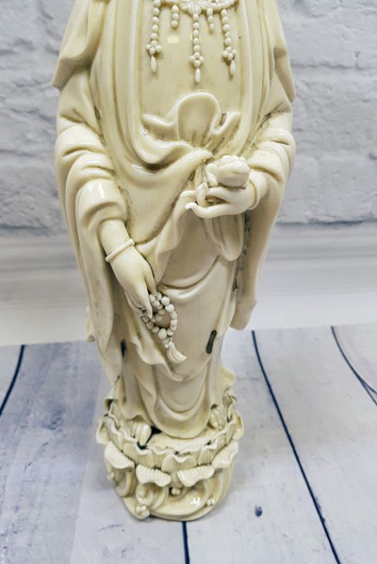Estatua China Blanca - Porcelana Dehua - Diosa guanin 3
